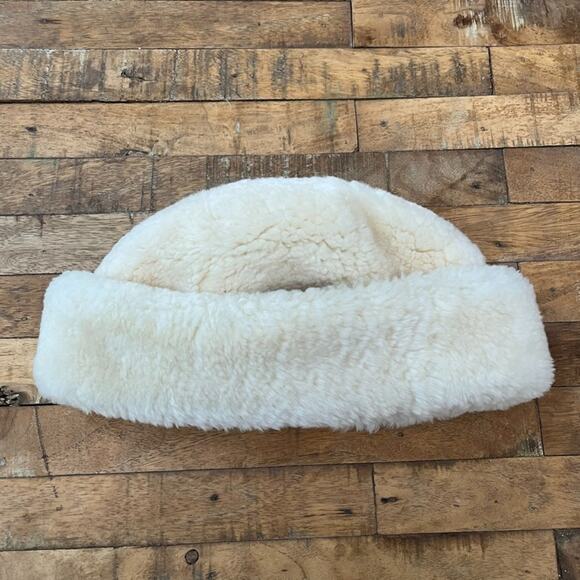 100% Sheepskin Ivory Shearling Fur Beanie Unisex Large Round Bucket Hat Winter main image 8